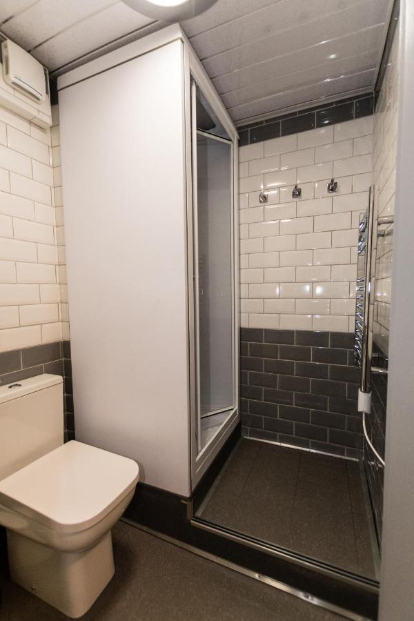 1 Bedroom Newton Apartment L Free Parking L Wigan Royal Infirmary L Haigh Hall L Central Location Bagian luar foto